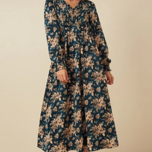 Hayden Dresses & Skirts - Hayden | Antique Floral Smocked Panel V Neck Dress | Medium